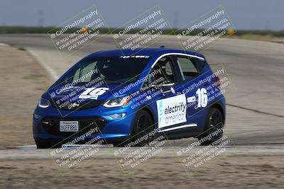 media/Sep-28-2025-24 Hours of Lemons (Sun) [[5dfe0e5f6e]]/12pm (Outside Grapevine)/